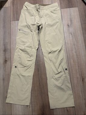 Patagonia Women's Cargo Pants - Light Khaki